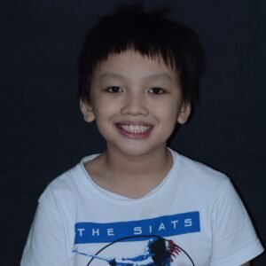 Tự tin khoe nụ cười sau khi điều trị tại Dr. Khánh Tường