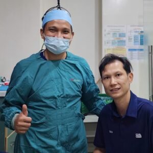 Khách hàng hài lòng với kết quả sau khi điều trị.